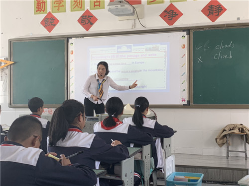 激情1（苏祠中学教师上英语示范课）.jpg