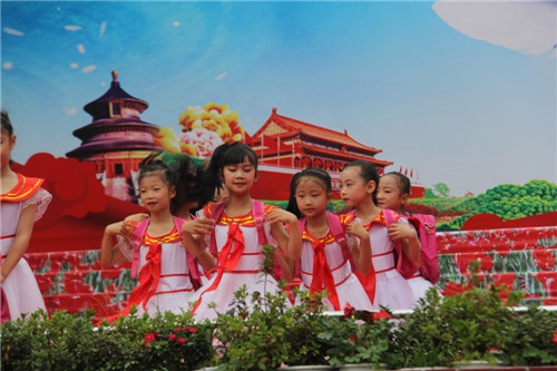 庆祝活动现场 (2).jpg