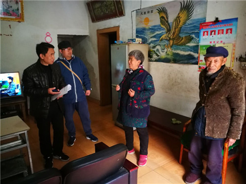 入户走访_副本.jpg