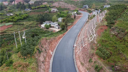 丹棱至幸福古村的路.jpg