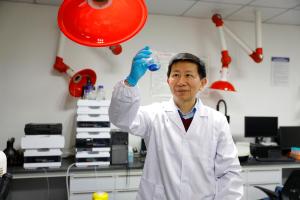 给植入材料及器械穿上“隐身衣”   可躲避免疫系统攻击