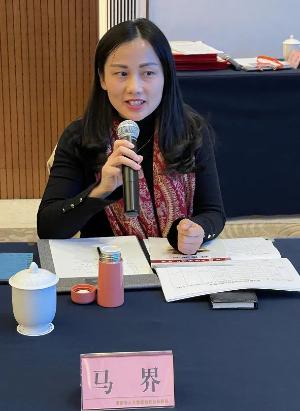 马界：悬壶轻己利，慈悲济世人