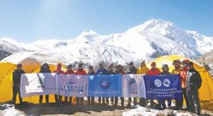 收获珍贵的动植物化石标本