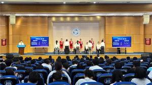 拜师传技育匠才 产教融合谱新篇