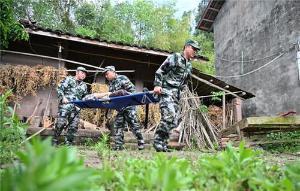 内江市东兴区：紧急“集合” 来一场“地灾避险”