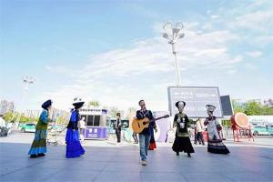 “五一” 文旅集市乐山启幕！快闪、展演、集市狂欢齐上阵，解锁假日限定快乐