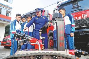 自贡企业赴宜宾探寻技术合作机遇