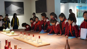 嘉陵区：科普研学游带领学生走进工业与非遗