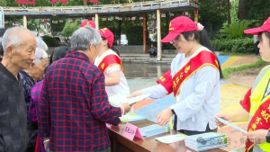 普及分类知识 践行绿色风尚