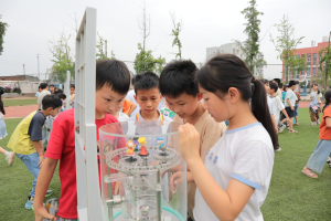 流动科普润万家 科技赋能启新程
——广安市科普大篷车深耕基层科普实践