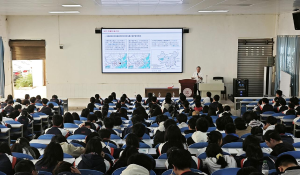 四川省弘扬科学家精神百场宣讲活动走进岳池县顾县中学