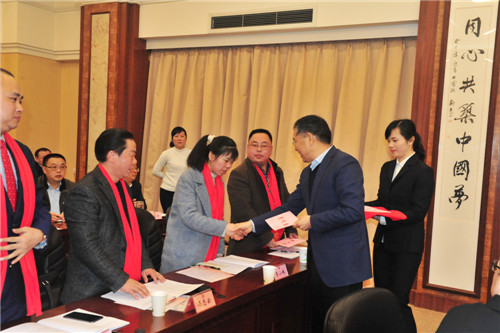 市委市政府慰问农民工座谈会 (3)_副本.jpg