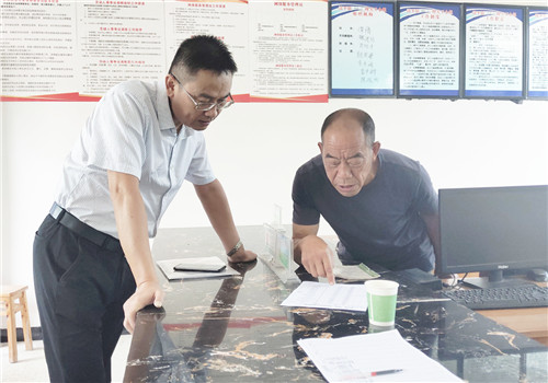 武胜县地方海事处下乡开展“人民阅卷•广安行动”活动