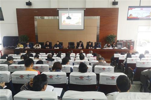 前锋初中深入推进“人民阅卷·广安行动”