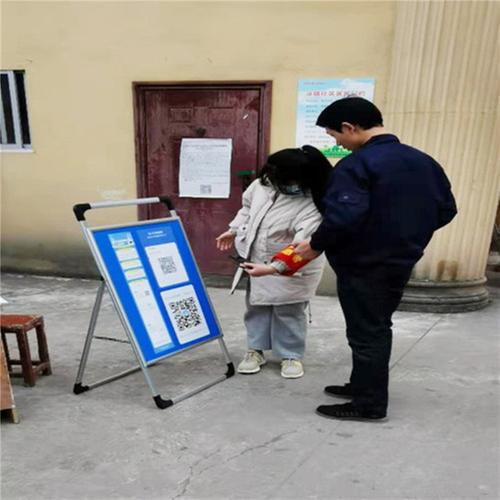 前锋区：德胜小学学生加入防疫志愿服务活动