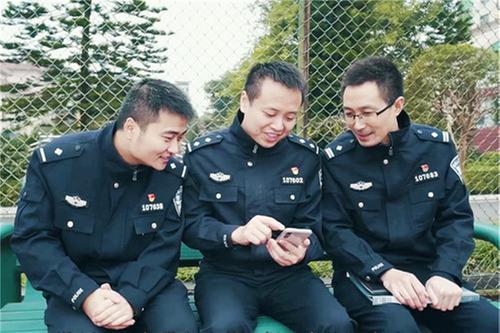 华蓥市凝聚“智慧”促党建