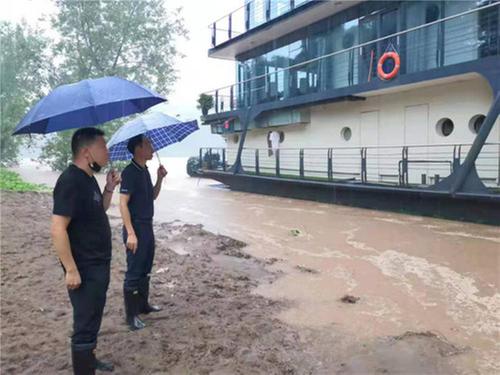 广安经开区奎阁街道全力做好防汛工作