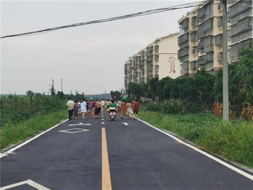 公义镇公义场社区：办实事  解难题  便民行  