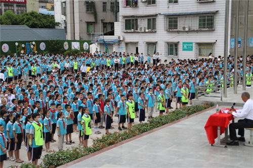 成都东部新区石板凳街道：党史学习教育进校园