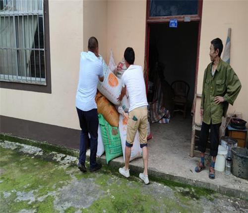 公义镇新桥村：为民服务践初心 党建引领解难题