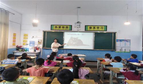 八庙镇小学开展英语学科课堂教学研讨活动