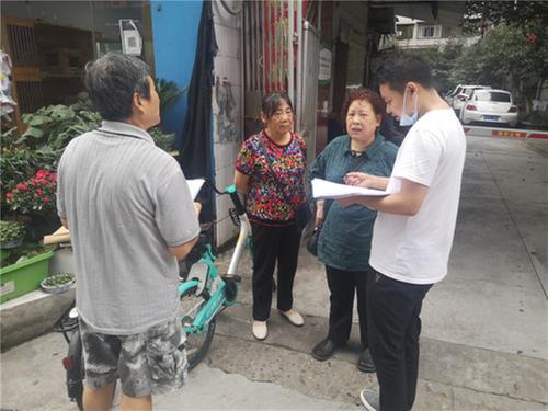 群众利益无小事  上门服务解民忧