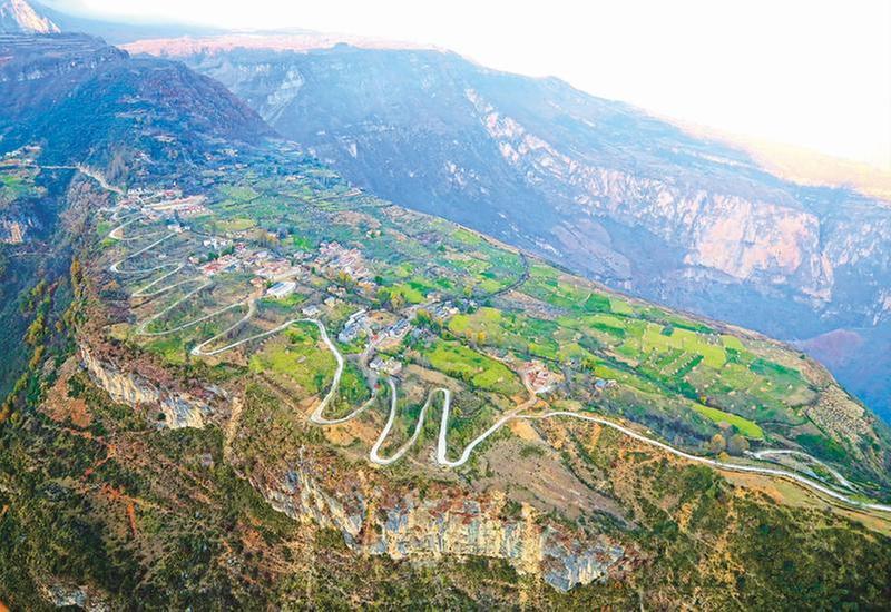 阿布洛哈村的“蝶变”