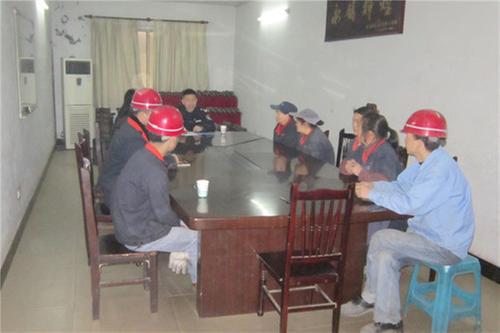 邻水县交警深入企业开展交通安全宣传教育活动