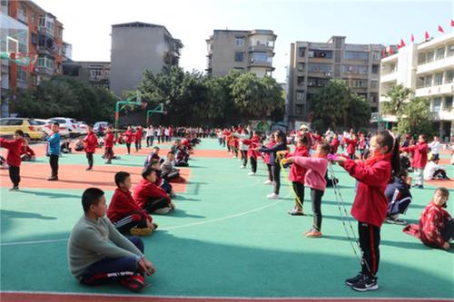 彭山一小开展第42届体质检测运动会