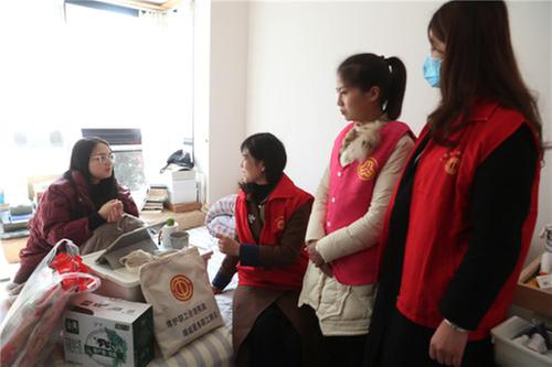 广安：牵手折翼天使 大爱构建和谐