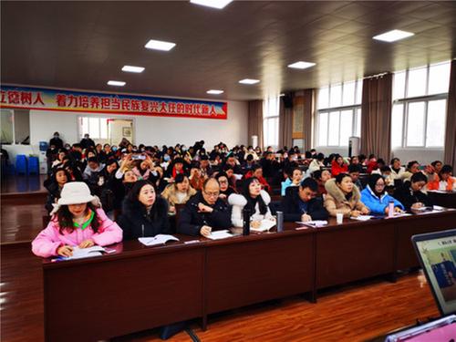 四川省廖良国名师鼎兴工作室举行成果展示活动