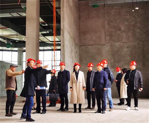 四川省文旅厅副厅长赵红川一行赴前锋区调研图书馆评估定级补短板工作