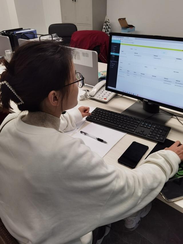 成都温江区精准服务企业 “一键”全流程解决企业危废处置难题