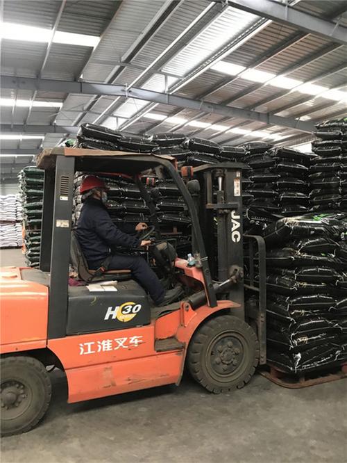 眉山：肥料产销两旺  助力春耕备耕