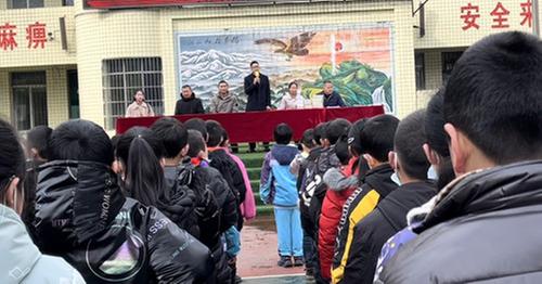 乐坝小学举行2022年春季开学典礼