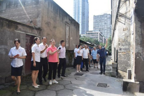 泸州北城街道机关联合银行党支开展回顾老泸州文化历史回顾老泸州文化历史