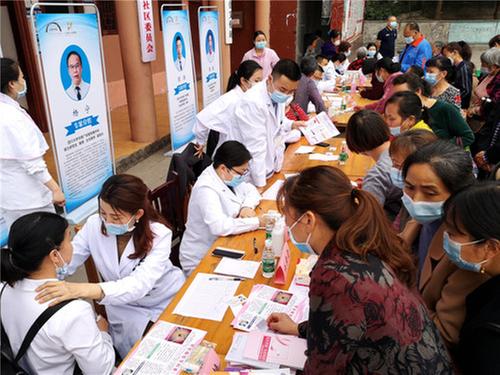 华西广安医院甲状腺乳腺外科党支部组织开展主题党日活动