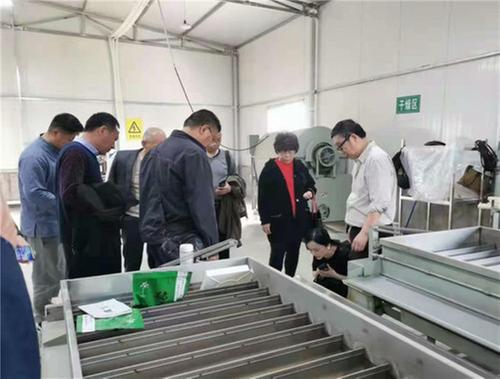 乐山：市县老科协到井研扇子坝茶场指导春茶生产助力产业振兴