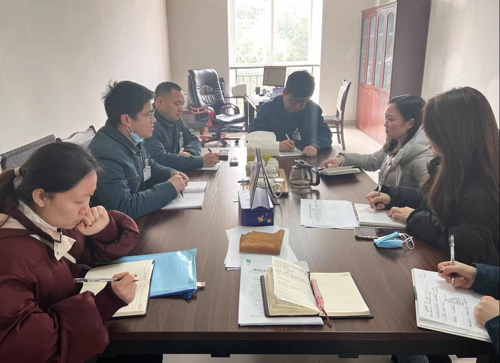 青白江区科协到中国重汽集团成都王牌商用车有限公司开展调研