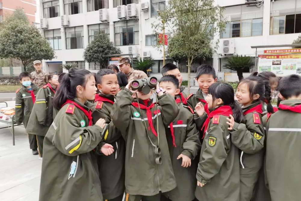 邻水县:把国防教育场地“搬进”军营