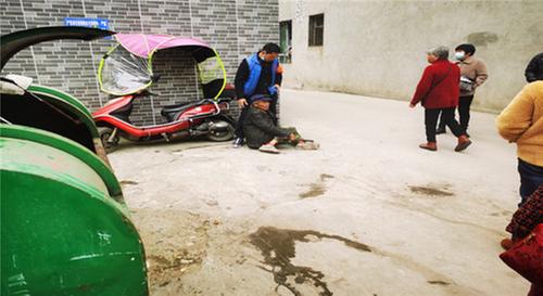 乐山市市中区土主场社区有个“学雷锋”标兵