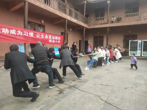 恩阳区镇庙小学：开展“三八”妇女节庆祝活动