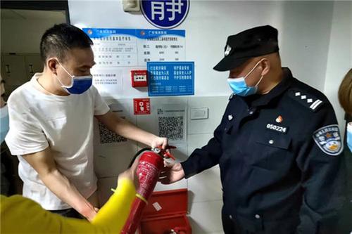 广安区广福派出所对辖区医院开展安全检查