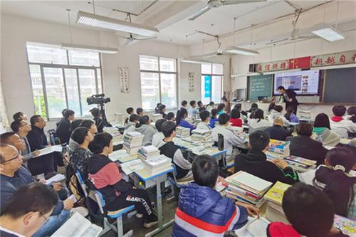 代市实验学校举行教师课堂教学大比武活动