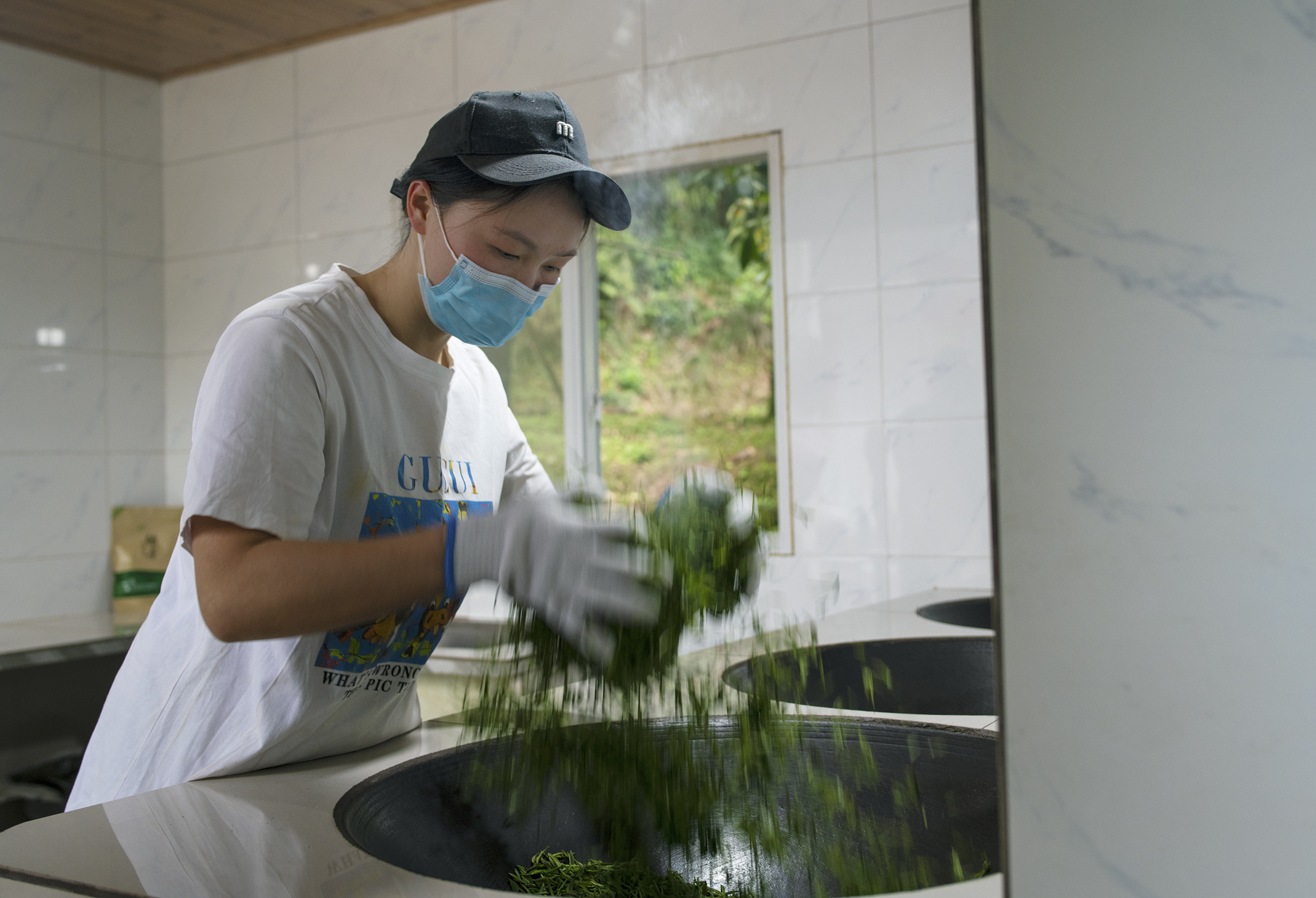 泳坛退役种川茶  残疾夫妻勇创业