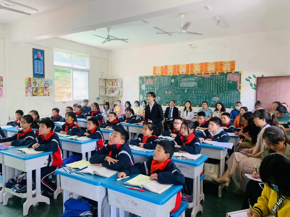 高桥九义校开展语文教学研讨交流活动