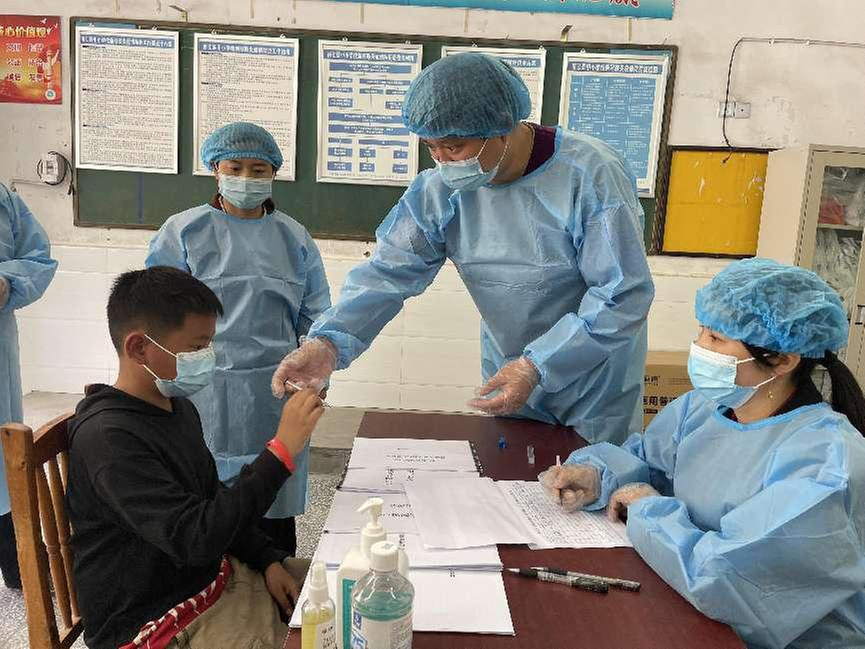 南江县大河镇小学开展疫情防控应急演练