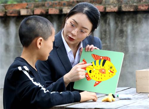 仁寿县特殊教育学校：守护迟开的花朵 特别的爱给特别的你