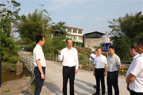 省安办督导组赴岳池县督导检查防汛减灾工作