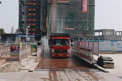 青神县：多措并举整治扬尘污染 打赢蓝天保卫战